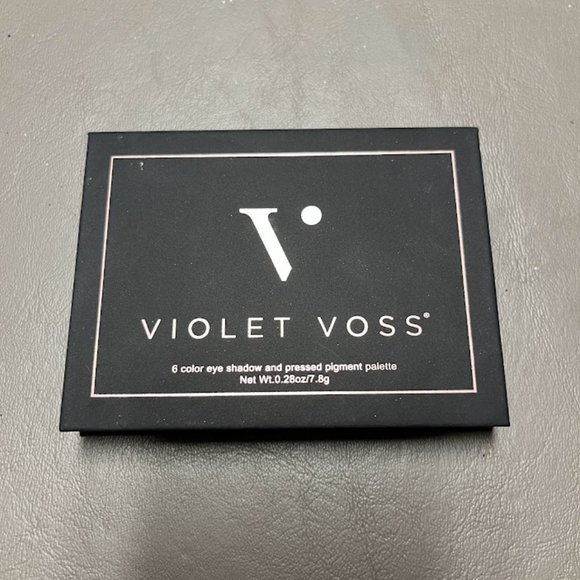 Violet Voss Eyeshadow Palette - Picture 4 of 4